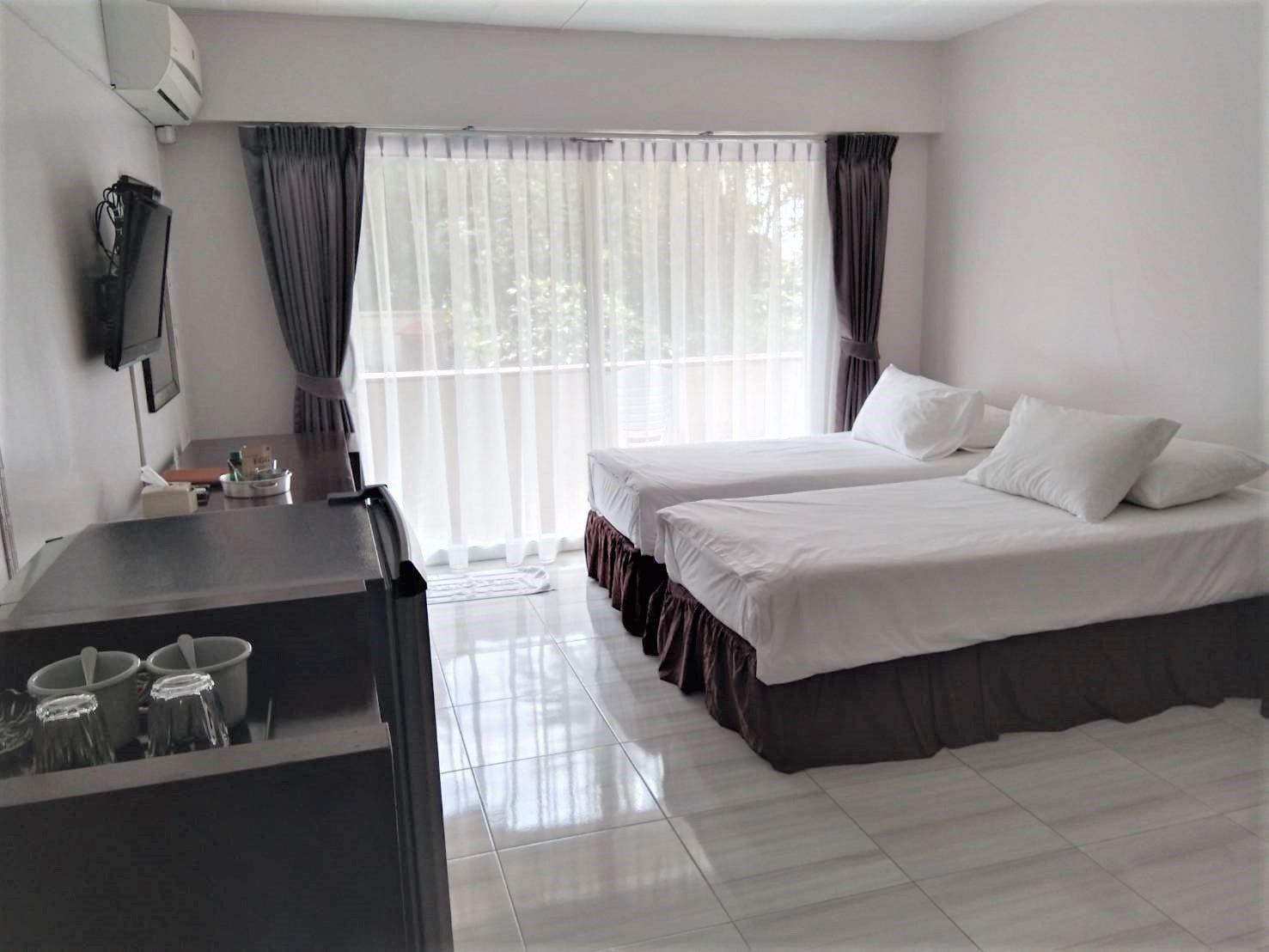 The Farm House Hotel Ranong Exterior photo