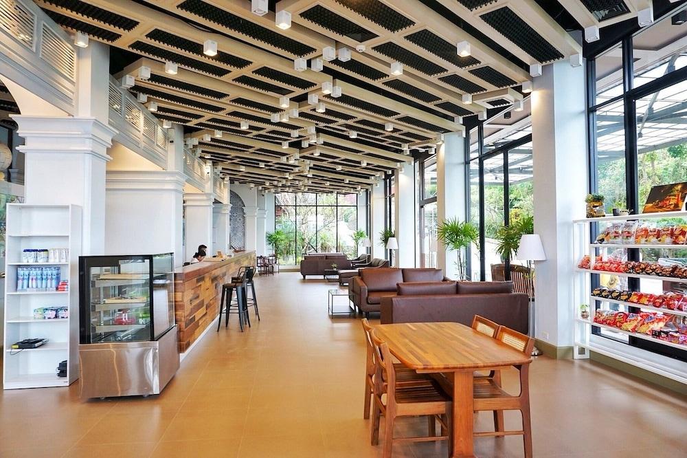 The Farm House Hotel Ranong Exterior photo
