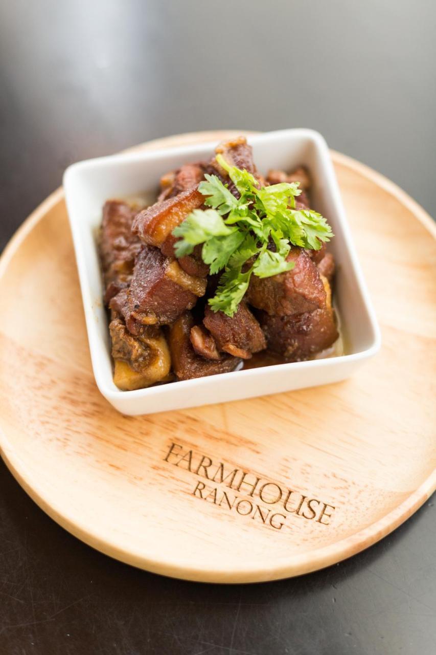 The Farm House Hotel Ranong Exterior photo