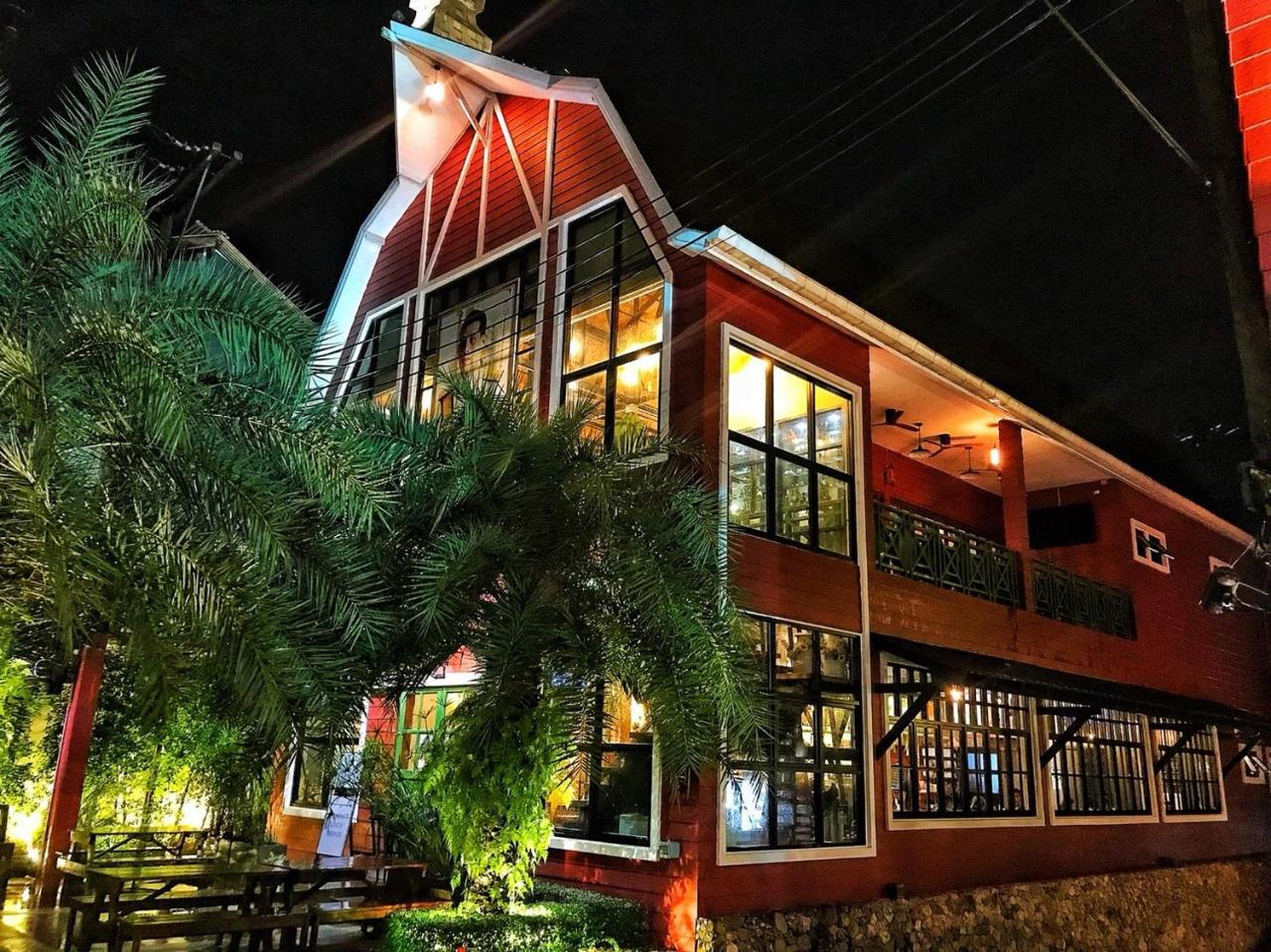 The Farm House Hotel Ranong Exterior photo